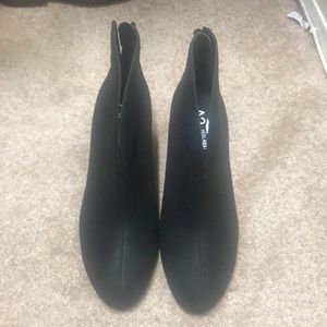 Aerosoles Booties Never worn